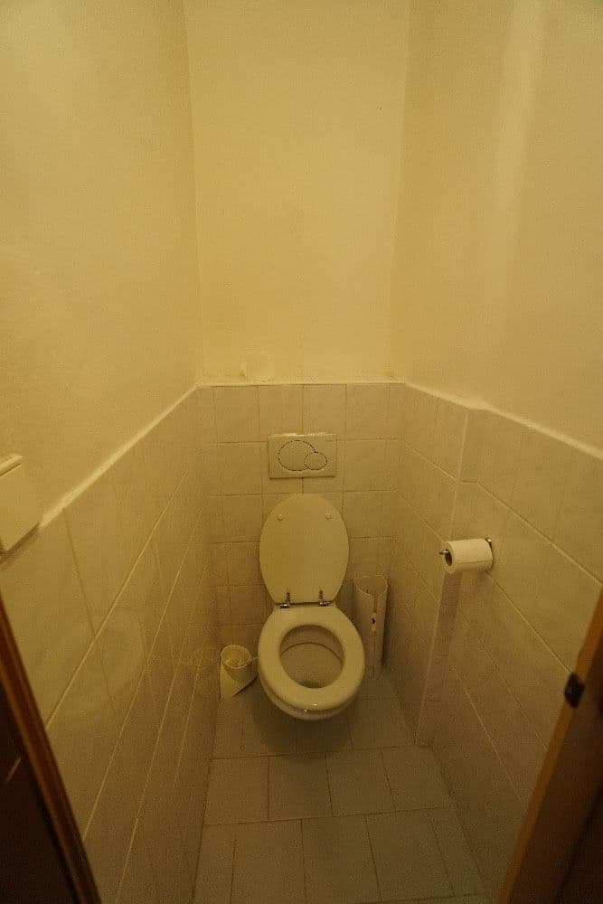 3 bedroom flat for sale, 64 m², 5. května, Prague, Prague 3 bedroom flat for sale, 64 m², 5. května, Prague, Prague