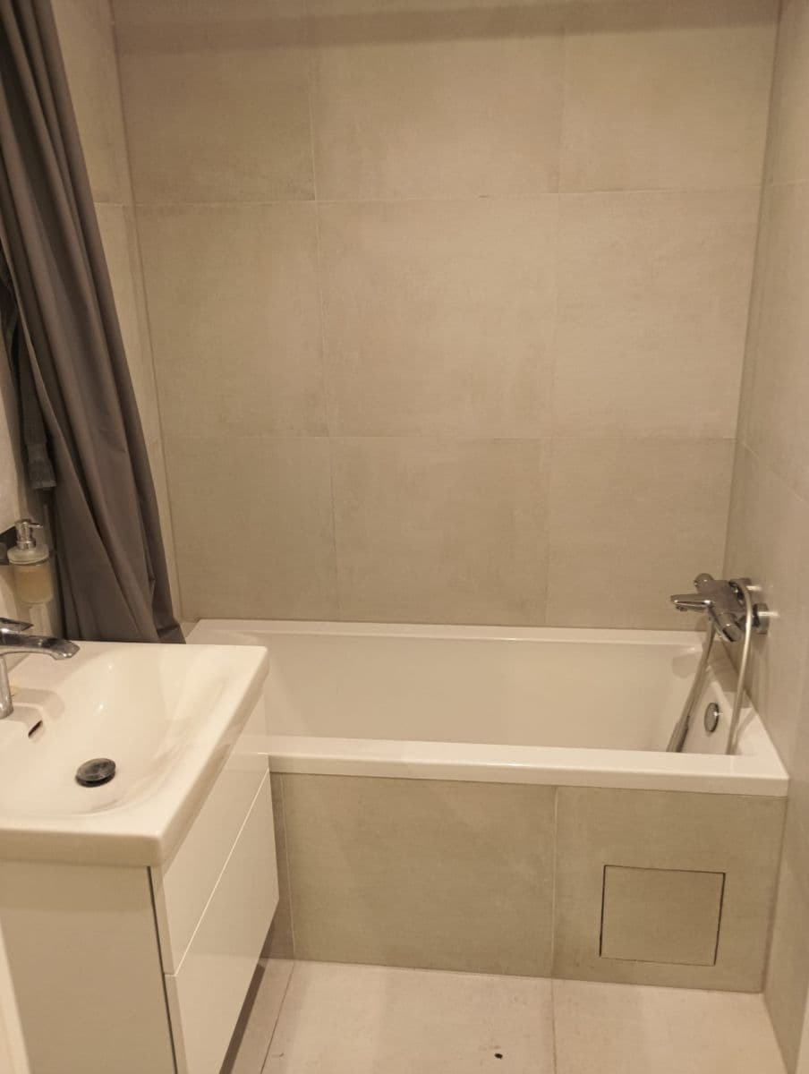 2 bedroom with open-plan kitchen flat to rent, 58 m², sídl. Hůrka, Kralupy nad Vltavou, Středočeský Region 2 bedroom with open-plan kitchen flat to rent, 58 m², sídl. Hůrka, Kralupy nad Vltavou, Středočeský Region