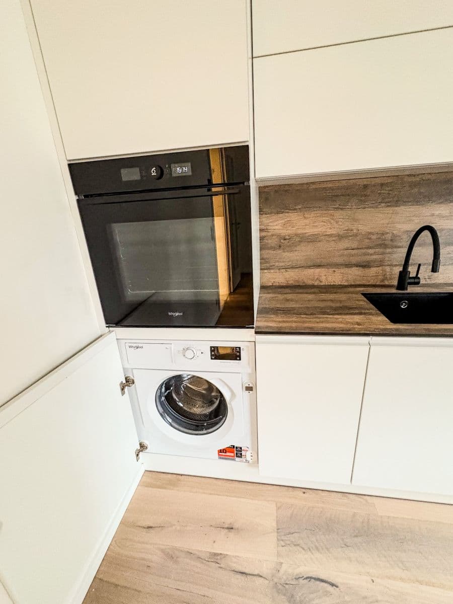 Studio flat to rent, 29 m², U Komína, Prague, Prague Studio flat to rent, 29 m², U Komína, Prague, Prague