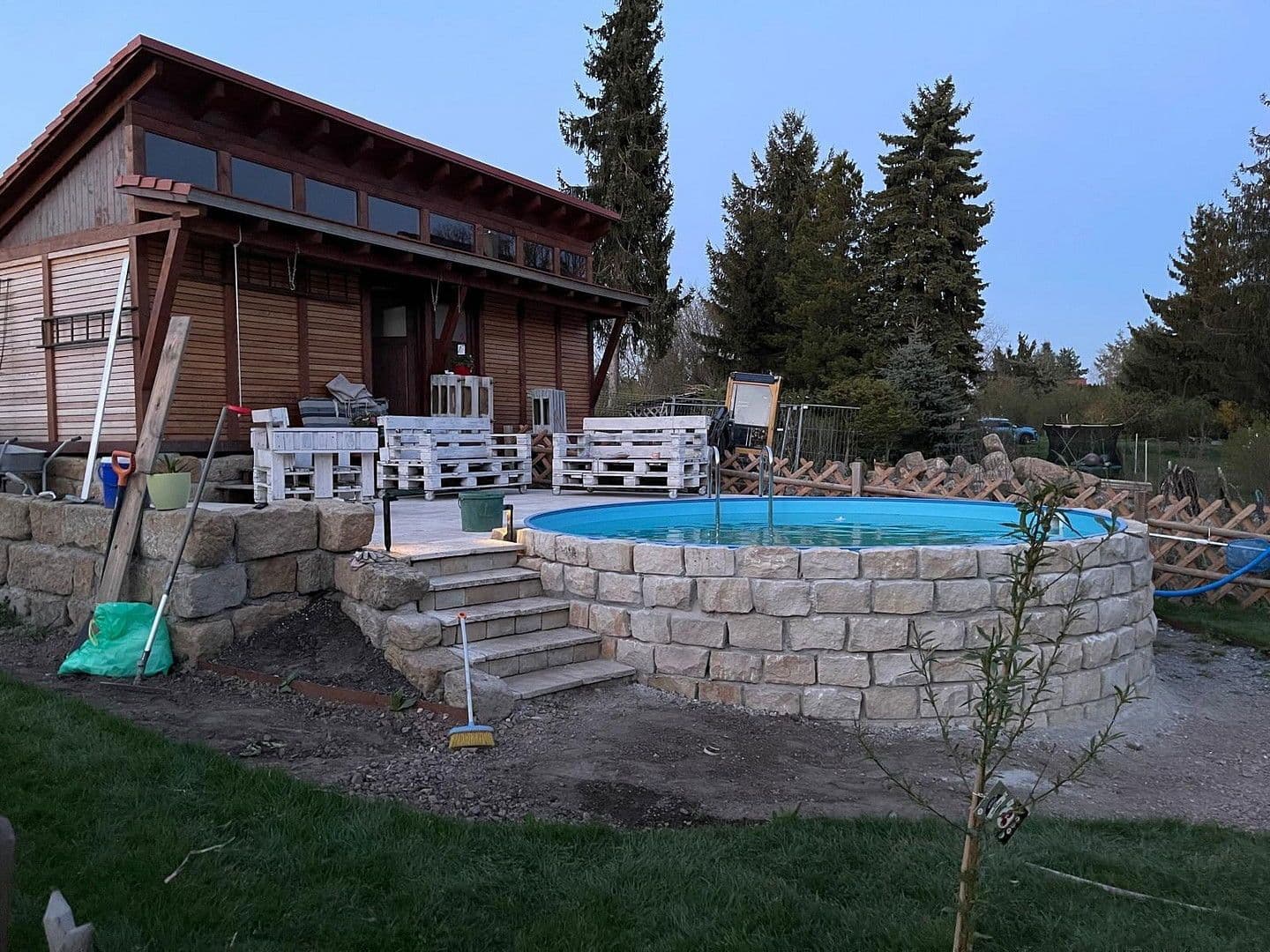 house to rent, 195 m², Meiereiweg 25, Pirna, Saxony house to rent, 195 m², Meiereiweg 25, Pirna, Saxony