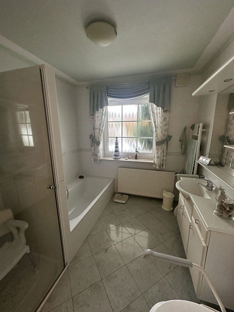 house for sale, 230 m², Volkmarsen, Hesse house for sale, 230 m², Volkmarsen, Hesse