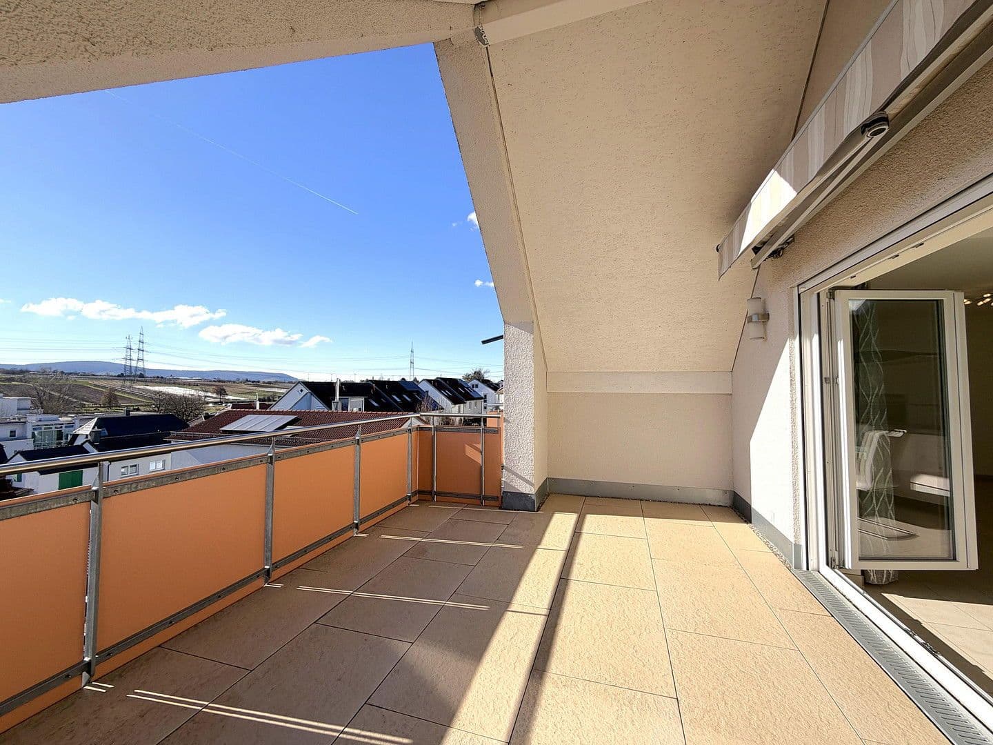 2 bedroom with open-plan kitchen flat for sale, 98 m², Weinstadt, Baden-Württemberg 2 bedroom with open-plan kitchen flat for sale, 98 m², Weinstadt, Baden-Württemberg