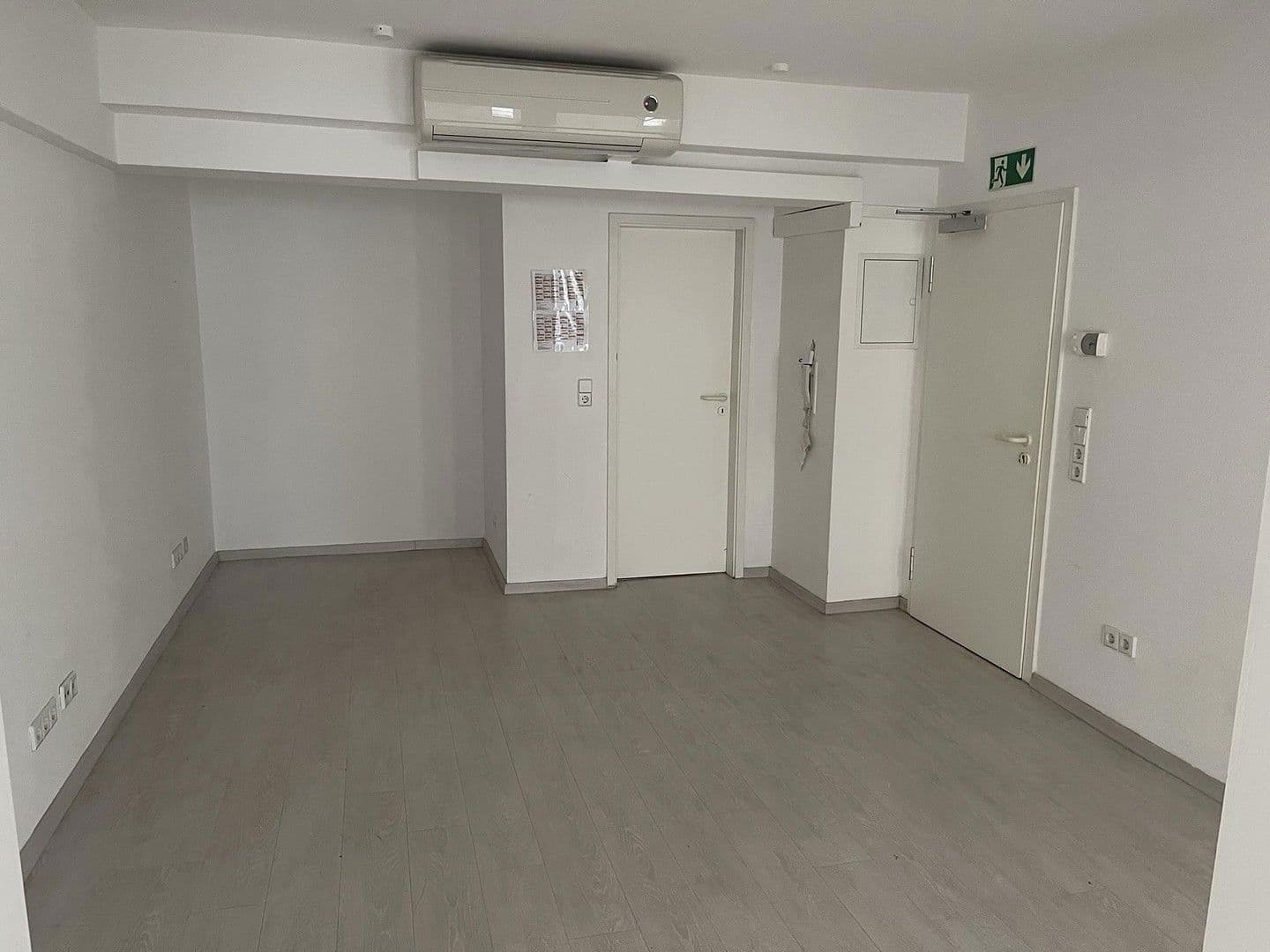 office to rent, 52 m², Pliensaustraße 27, Esslingen am Neckar, Baden-Württemberg office to rent, 52 m², Pliensaustraße 27, Esslingen am Neckar, Baden-Württemberg