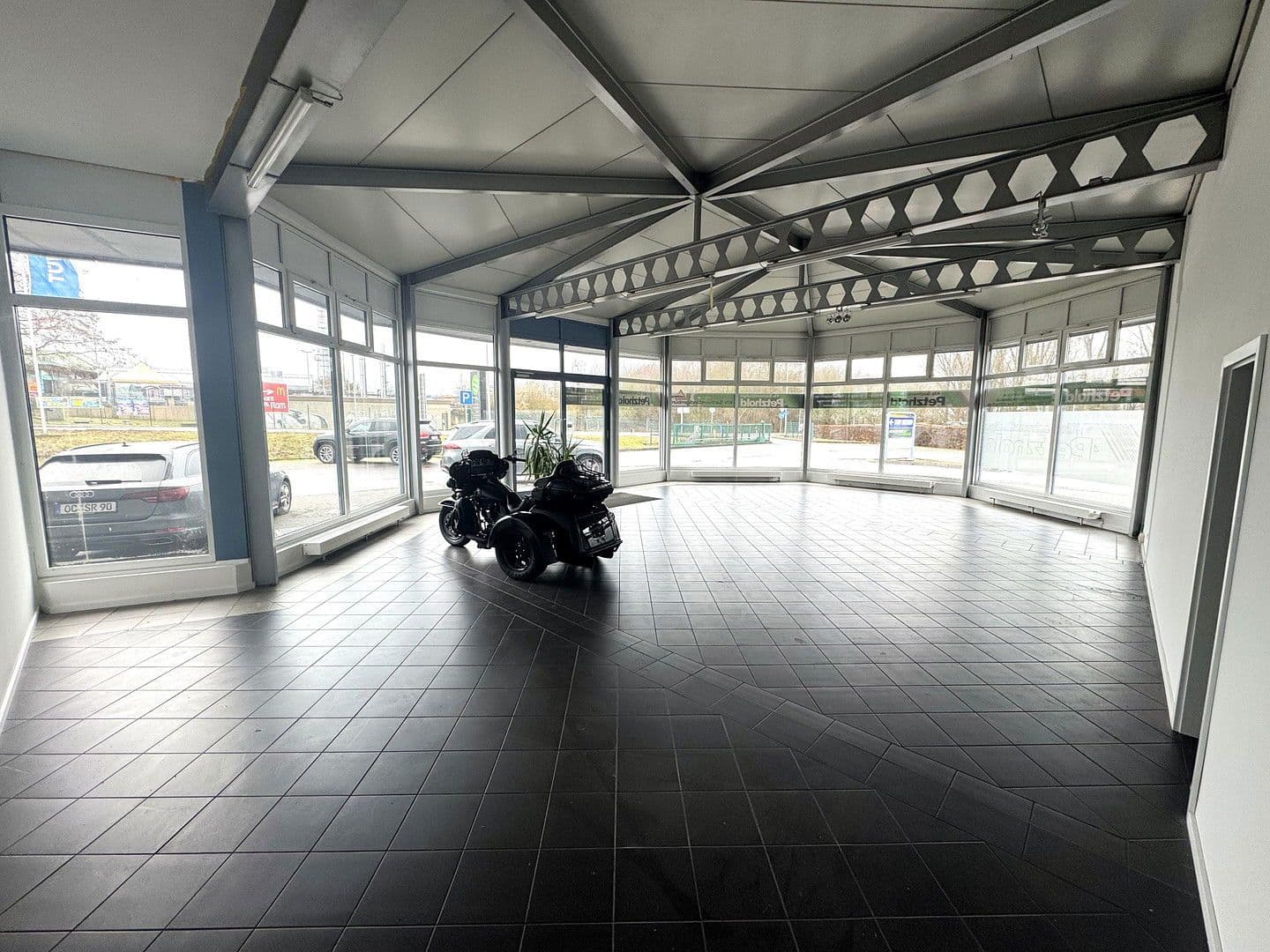 non-residential property for sale, 7,574 m², Sülzborn 2, Magdeburg, Saxony-Anhalt non-residential property for sale, 7,574 m², Sülzborn 2, Magdeburg, Saxony-Anhalt