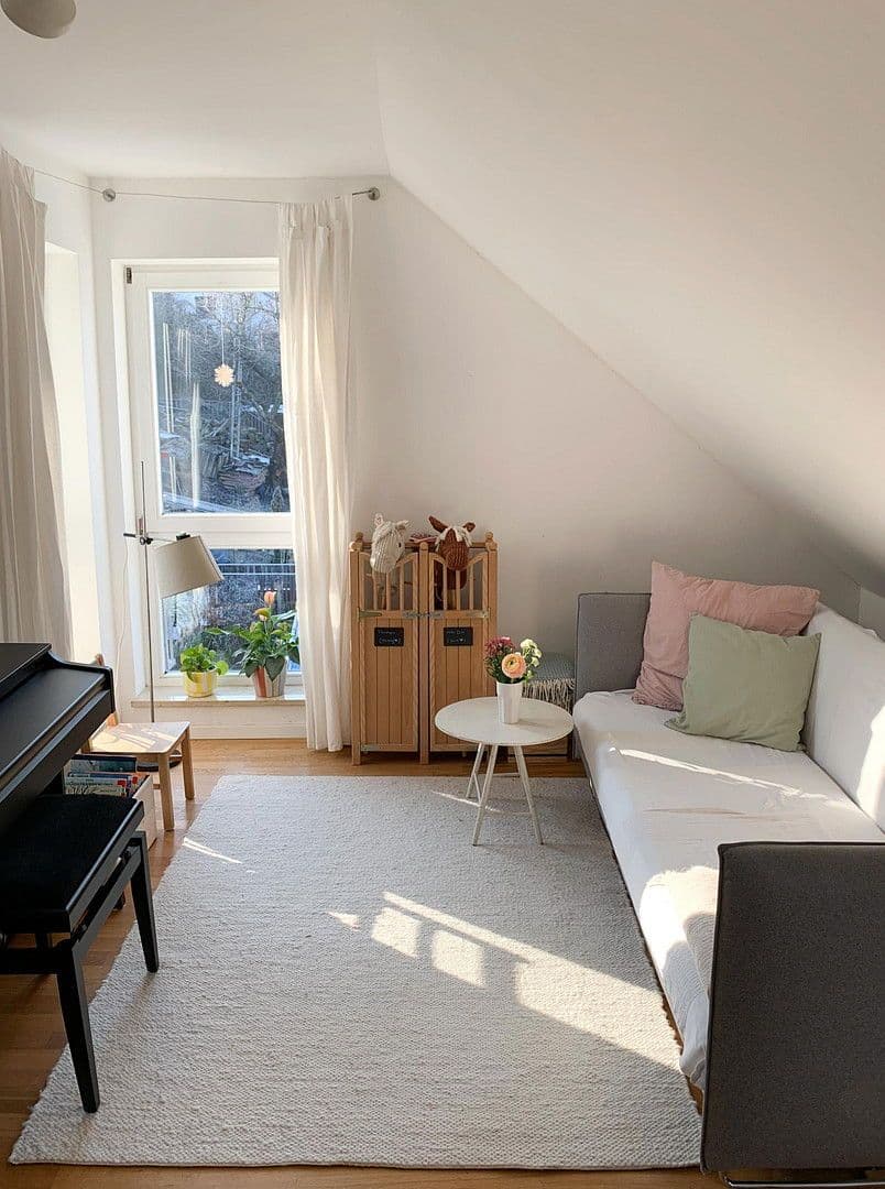 3 bedroom with open-plan kitchen flat for sale, 102 m², Stuttgart, Baden-Württemberg 3 bedroom with open-plan kitchen flat for sale, 102 m², Stuttgart, Baden-Württemberg