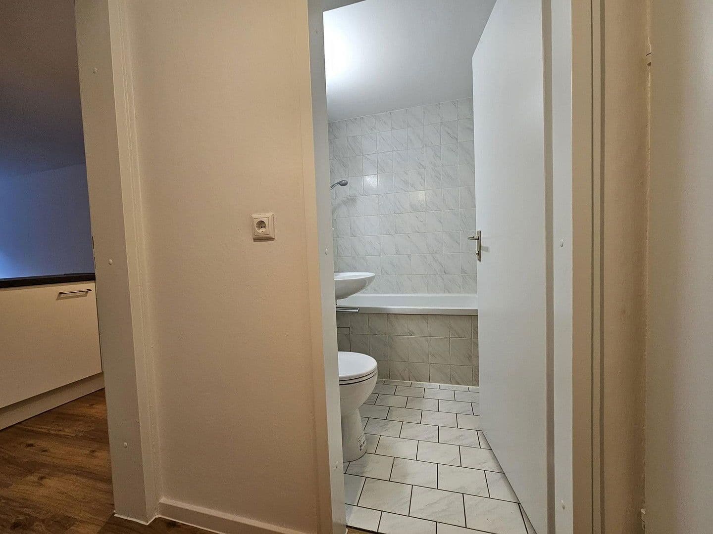 1 bedroom flat to rent, 31 m², Kidlerstraße 38, München, Bavaria 1 bedroom flat to rent, 31 m², Kidlerstraße 38, München, Bavaria