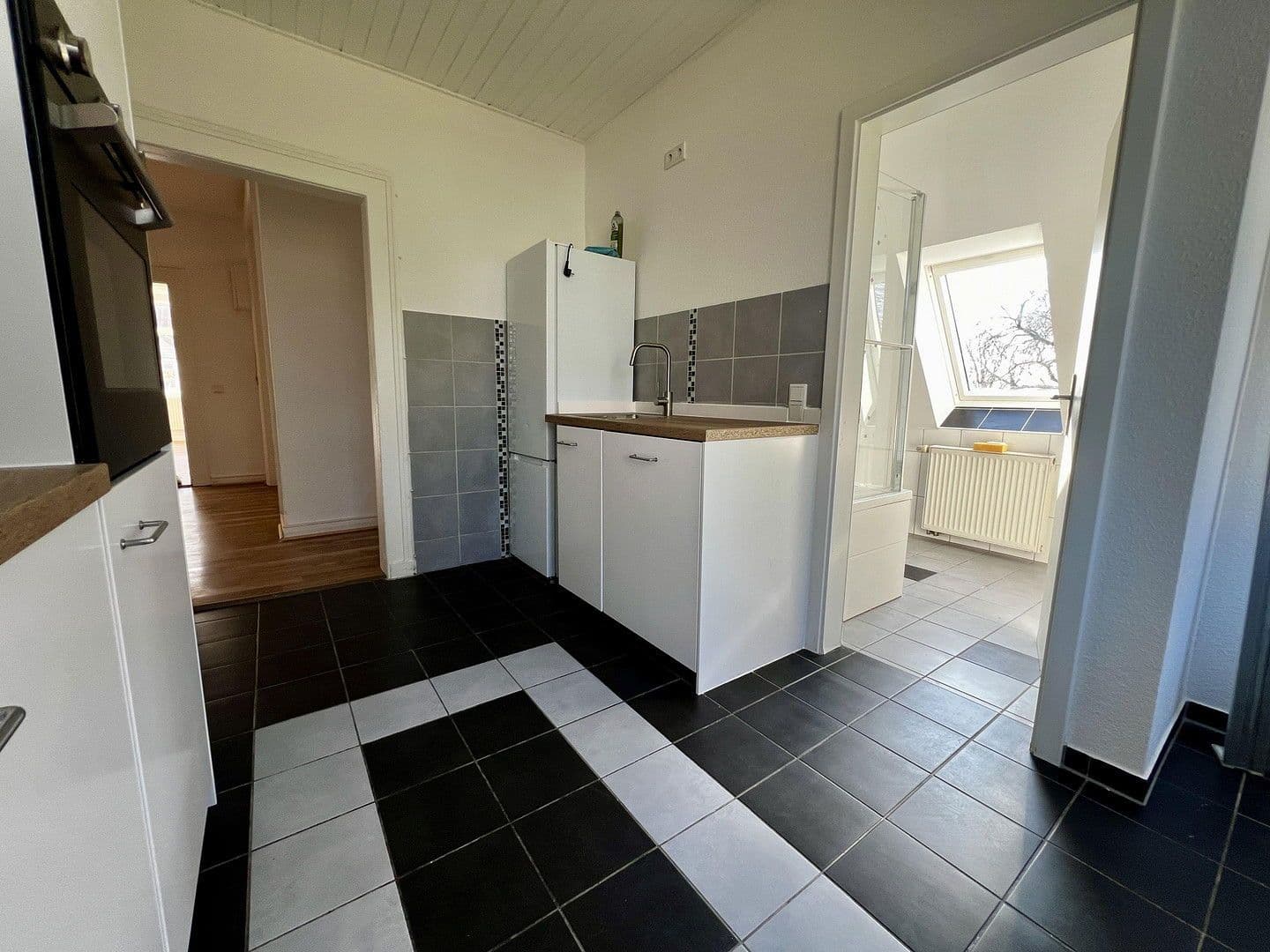 4 bedroom flat to rent, 114 m², Lüneburger Straße 11, Celle, Lower Saxony 4 bedroom flat to rent, 114 m², Lüneburger Straße 11, Celle, Lower Saxony