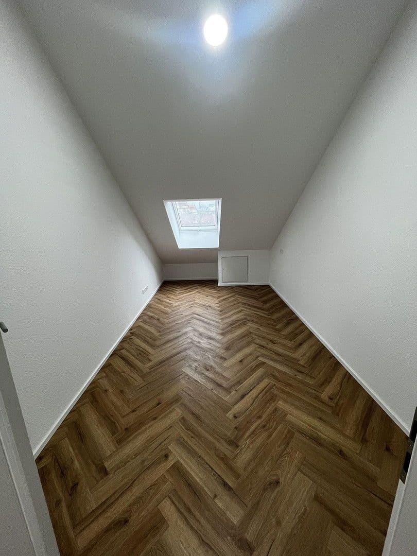 3 bedroom flat to rent, 100 m², Nürtingen, Baden-Württemberg 3 bedroom flat to rent, 100 m², Nürtingen, Baden-Württemberg