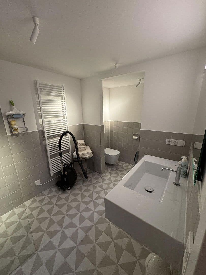 3 bedroom flat to rent, 100 m², Brahmsweg 2, Wiesbaden, Hesse 3 bedroom flat to rent, 100 m², Brahmsweg 2, Wiesbaden, Hesse