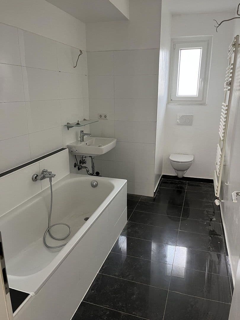 2 bedroom with open-plan kitchen flat to rent, 92 m², St.-Anton-Str. 21, Krefeld, North Rhine-Westphalia 2 bedroom with open-plan kitchen flat to rent, 92 m², St.-Anton-Str. 21, Krefeld, North Rhine-Westphalia