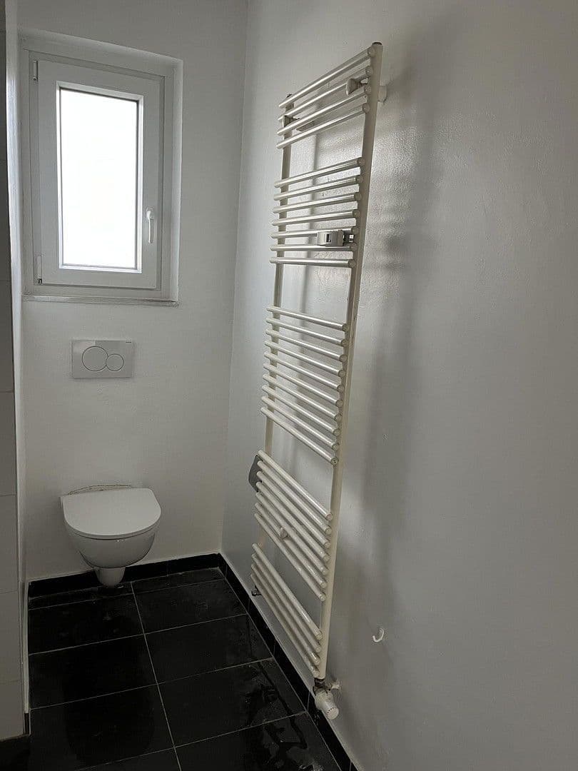 2 bedroom with open-plan kitchen flat to rent, 92 m², St.-Anton-Str. 21, Krefeld, North Rhine-Westphalia 2 bedroom with open-plan kitchen flat to rent, 92 m², St.-Anton-Str. 21, Krefeld, North Rhine-Westphalia