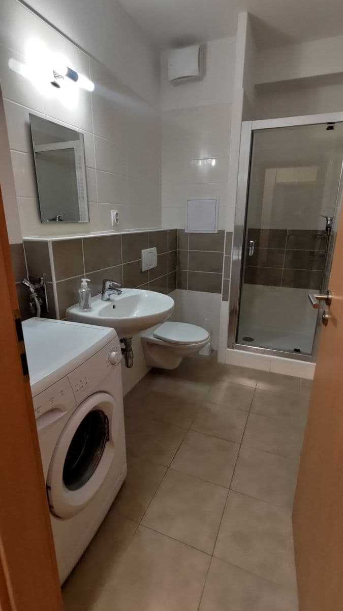 Studio flat to rent, 38 m², Bermanova, Prague, Prague Studio flat to rent, 38 m², Bermanova, Prague, Prague