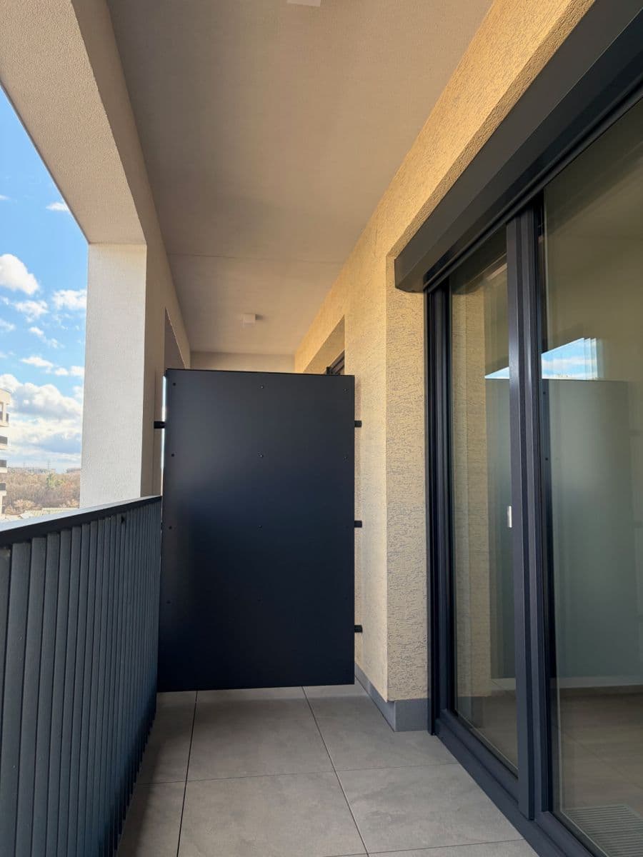 Studio flat to rent, 32 m², Poděbradská, Prague, Prague Studio flat to rent, 32 m², Poděbradská, Prague, Prague