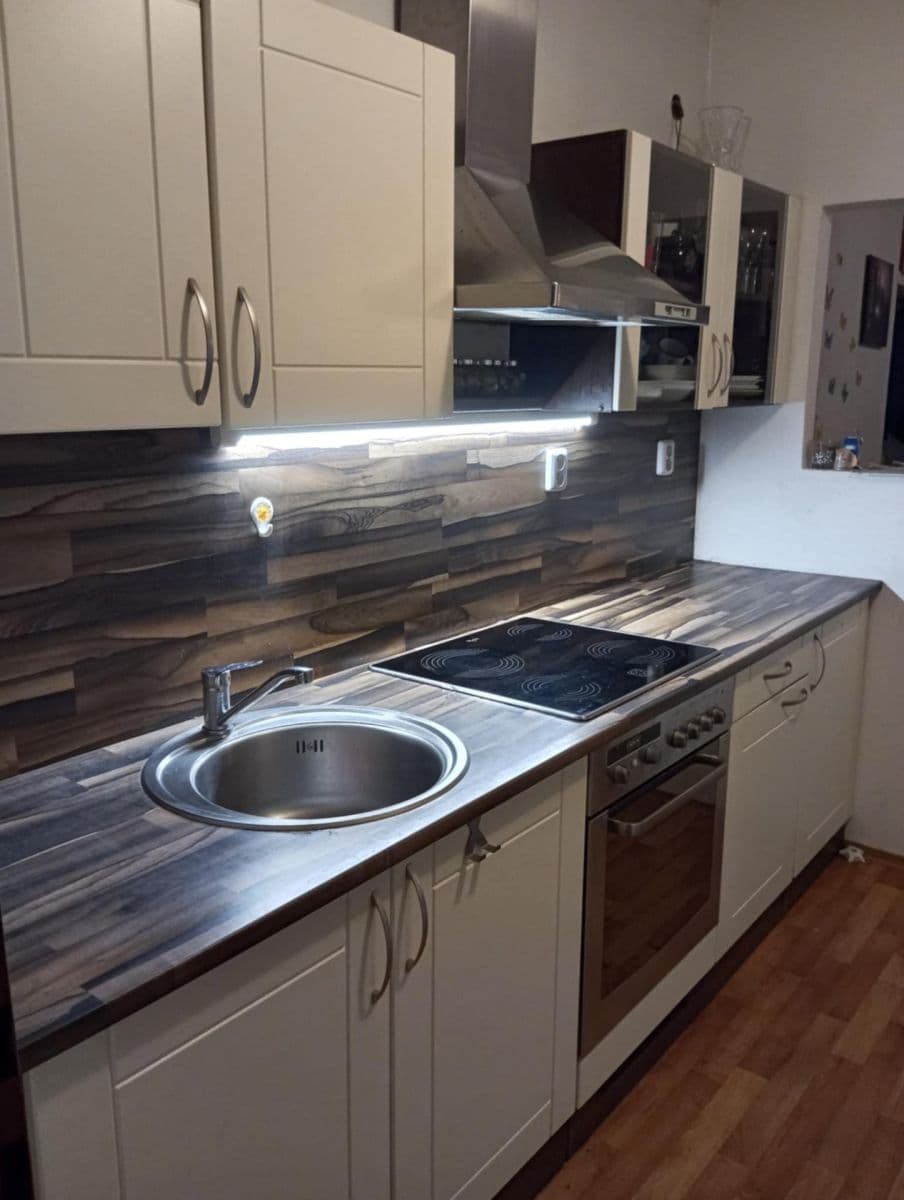 1 bedroom flat to rent, 35 m², Votroubkova, Brno, Jihomoravský Region 1 bedroom flat to rent, 35 m², Votroubkova, Brno, Jihomoravský Region