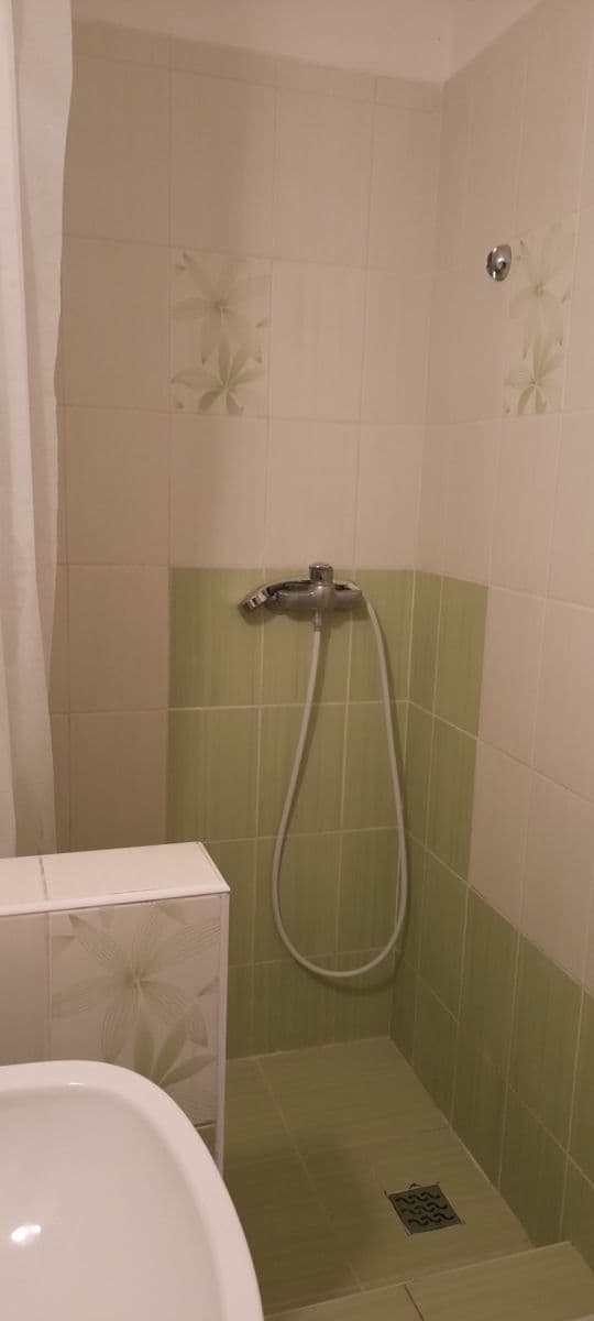 1 bedroom flat to rent, 35 m², Votroubkova, Brno, Jihomoravský Region 1 bedroom flat to rent, 35 m², Votroubkova, Brno, Jihomoravský Region