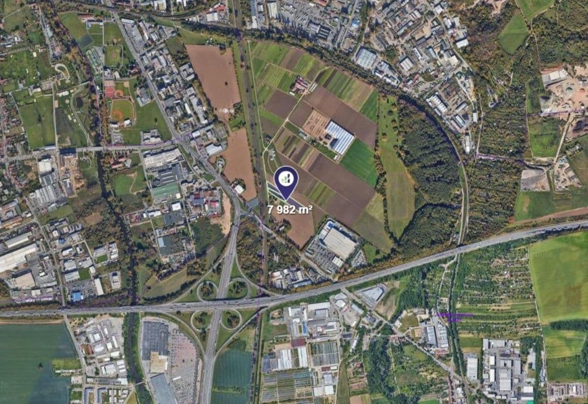 plot for sale, 7,982 m², Brno, Jihomoravský Region plot for sale, 7,982 m², Brno, Jihomoravský Region