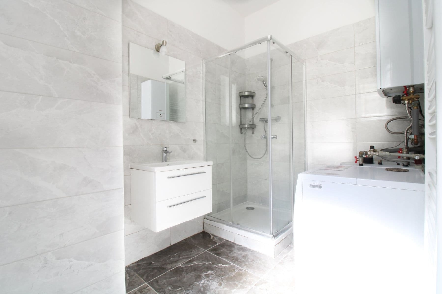 1 bedroom with open-plan kitchen flat to rent, 51 m², Podolská, Prague, Prague 1 bedroom with open-plan kitchen flat to rent, 51 m², Podolská, Prague, Prague