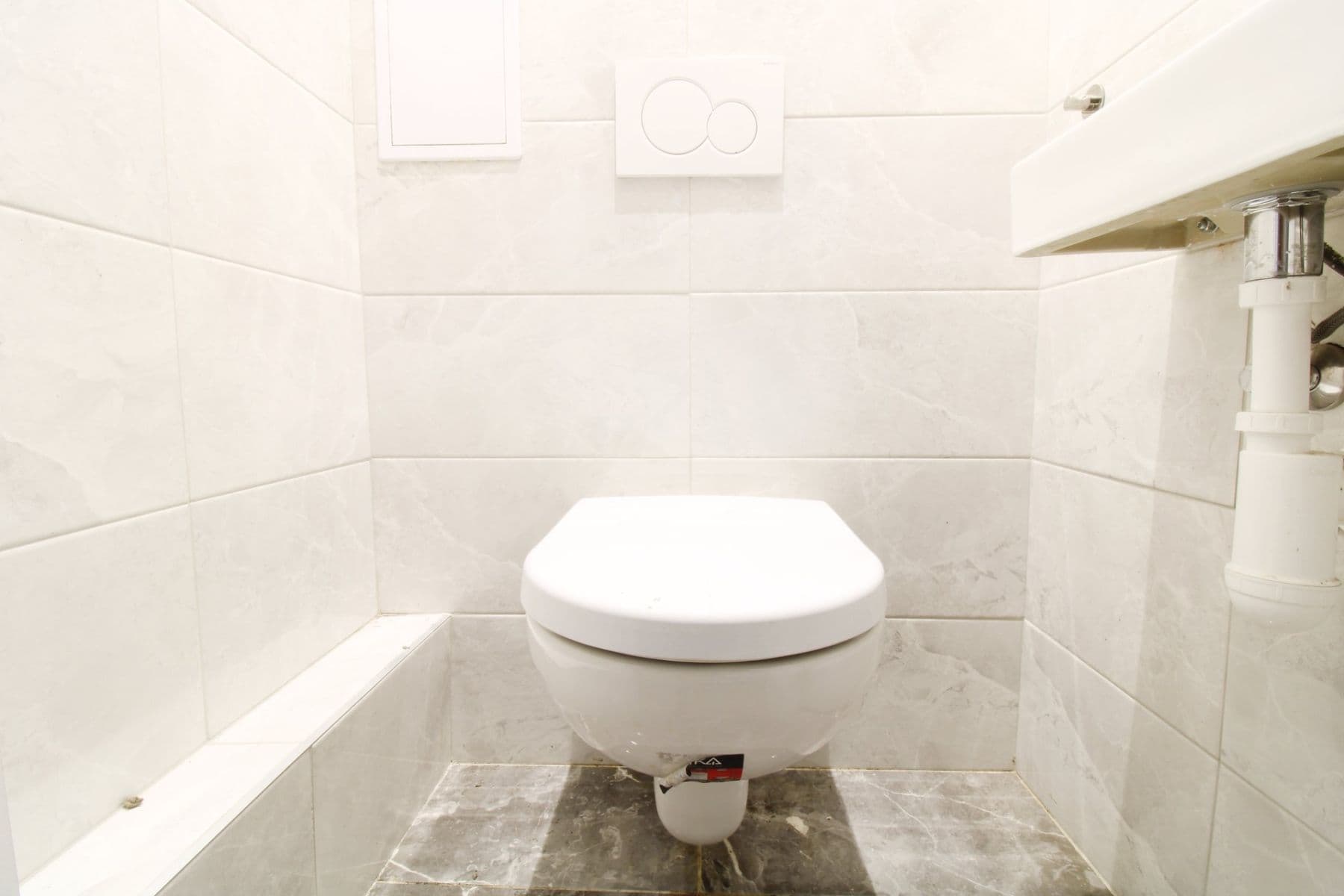 1 bedroom with open-plan kitchen flat to rent, 51 m², Podolská, Prague, Prague 1 bedroom with open-plan kitchen flat to rent, 51 m², Podolská, Prague, Prague