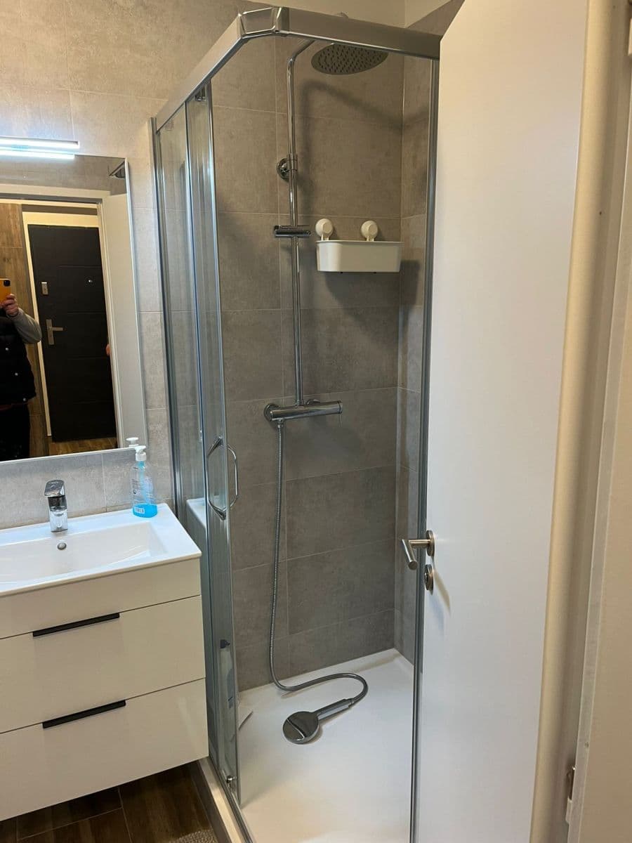 1 bedroom with open-plan kitchen flat for sale, 48 m², B. Němcové, Horoměřice, Středočeský Region 1 bedroom with open-plan kitchen flat for sale, 48 m², B. Němcové, Horoměřice, Středočeský Region