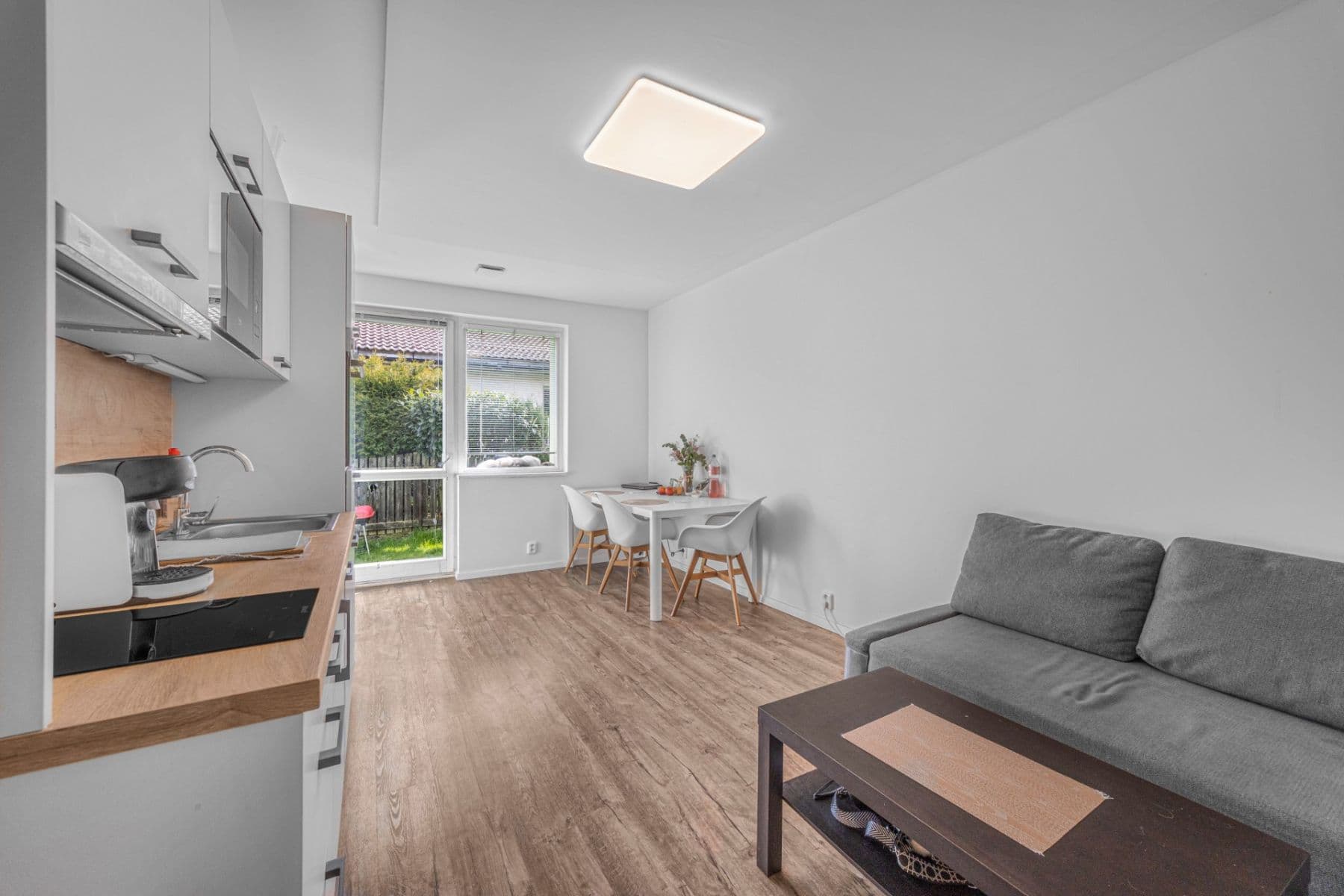 1 bedroom with open-plan kitchen flat for sale, 47 m², B. Němcové, Horoměřice, Středočeský Region 1 bedroom with open-plan kitchen flat for sale, 47 m², B. Němcové, Horoměřice, Středočeský Region