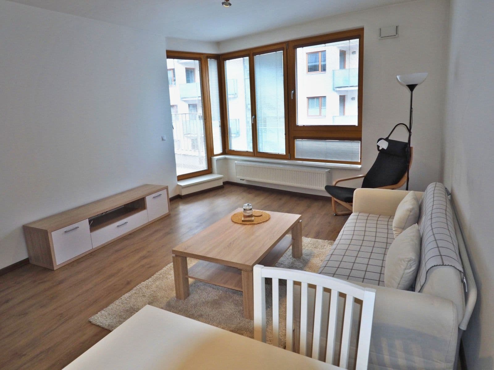 1 bedroom with open-plan kitchen flat to rent, 65 m², Kurta Konráda, Prague, Prague 1 bedroom with open-plan kitchen flat to rent, 65 m², Kurta Konráda, Prague, Prague