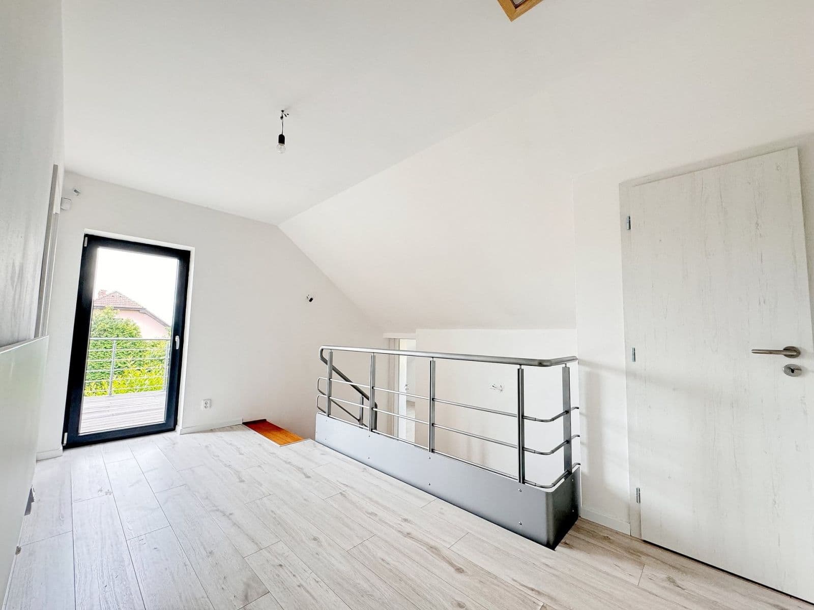 3 bedroom flat to rent, 119 m², Žitná, Šestajovice, Středočeský Region 3 bedroom flat to rent, 119 m², Žitná, Šestajovice, Středočeský Region