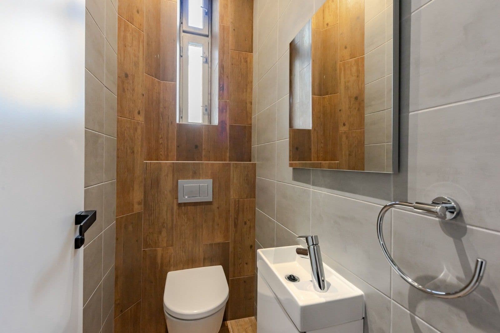 Studio flat to rent, 23 m², Janáčkovo nábřeží, Prague, Prague Studio flat to rent, 23 m², Janáčkovo nábřeží, Prague, Prague