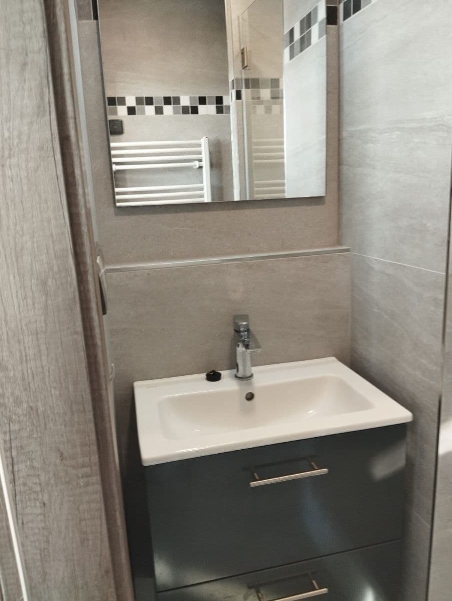 2 bedroom with open-plan kitchen flat to rent, 76 m², Královský vršek, Jihlava, Vysočina Region 2 bedroom with open-plan kitchen flat to rent, 76 m², Královský vršek, Jihlava, Vysočina Region