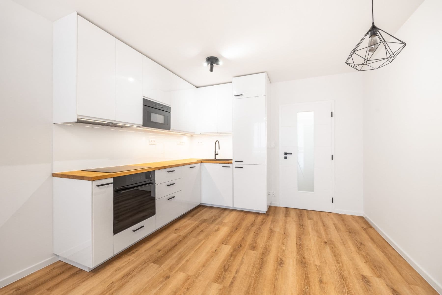 3 bedroom with open-plan kitchen flat for sale, 74 m², Bachova, Prague, Prague 3 bedroom with open-plan kitchen flat for sale, 74 m², Bachova, Prague, Prague