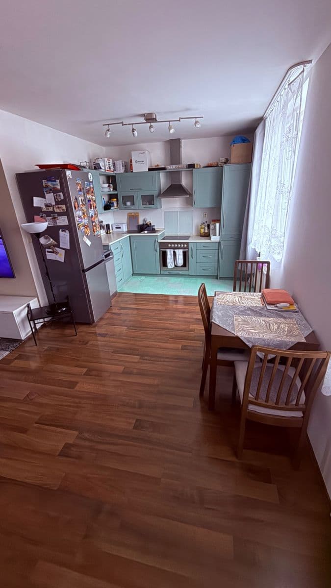 2 bedroom with open-plan kitchen flat to rent, 57 m², U Strouhy, Vestec, Středočeský Region 2 bedroom with open-plan kitchen flat to rent, 57 m², U Strouhy, Vestec, Středočeský Region