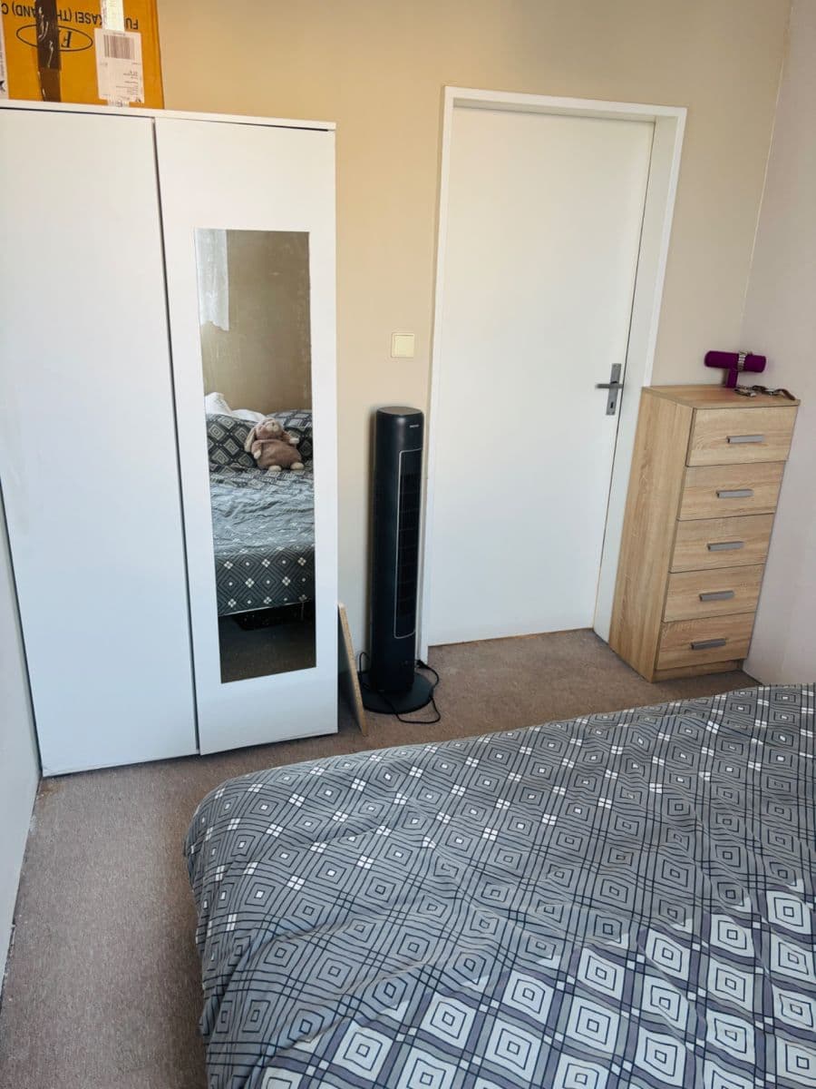 2 bedroom with open-plan kitchen flat to rent, 57 m², U Strouhy, Vestec, Středočeský Region 2 bedroom with open-plan kitchen flat to rent, 57 m², U Strouhy, Vestec, Středočeský Region