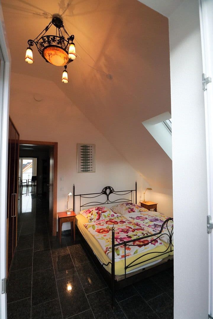 3 bedroom flat to rent, 90 m², Senftenauerstraße 154, München, Bavaria 3 bedroom flat to rent, 90 m², Senftenauerstraße 154, München, Bavaria