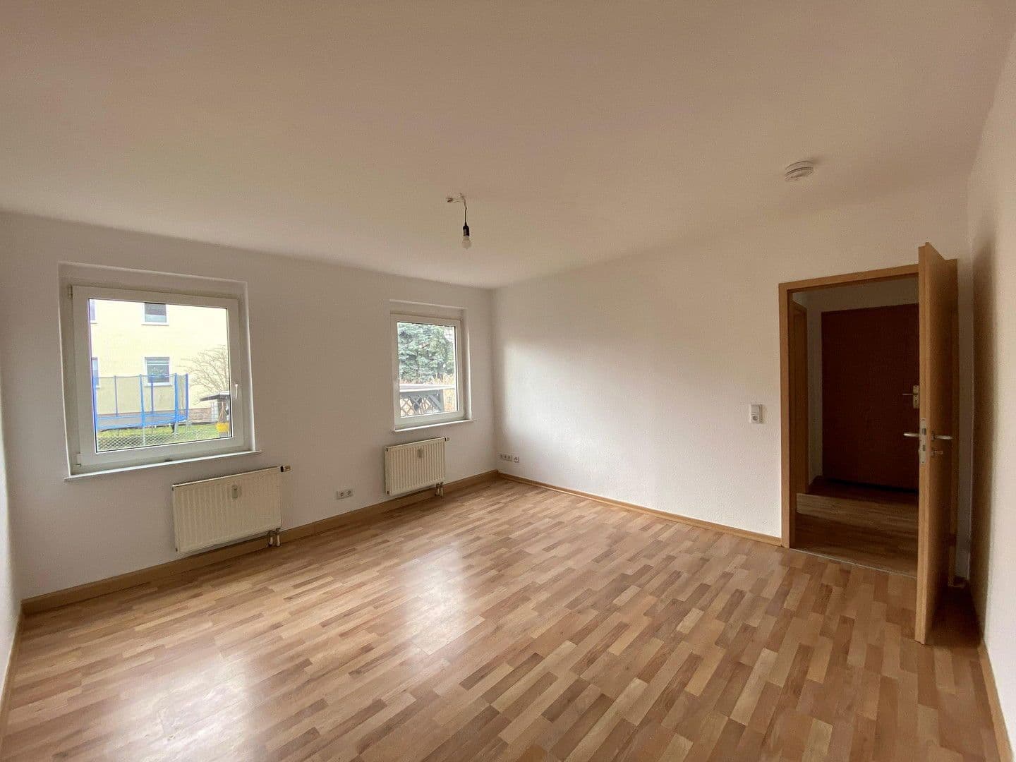 3 bedroom with open-plan kitchen flat to rent, 78 m², Neukieritzsch, Saxony 3 bedroom with open-plan kitchen flat to rent, 78 m², Neukieritzsch, Saxony