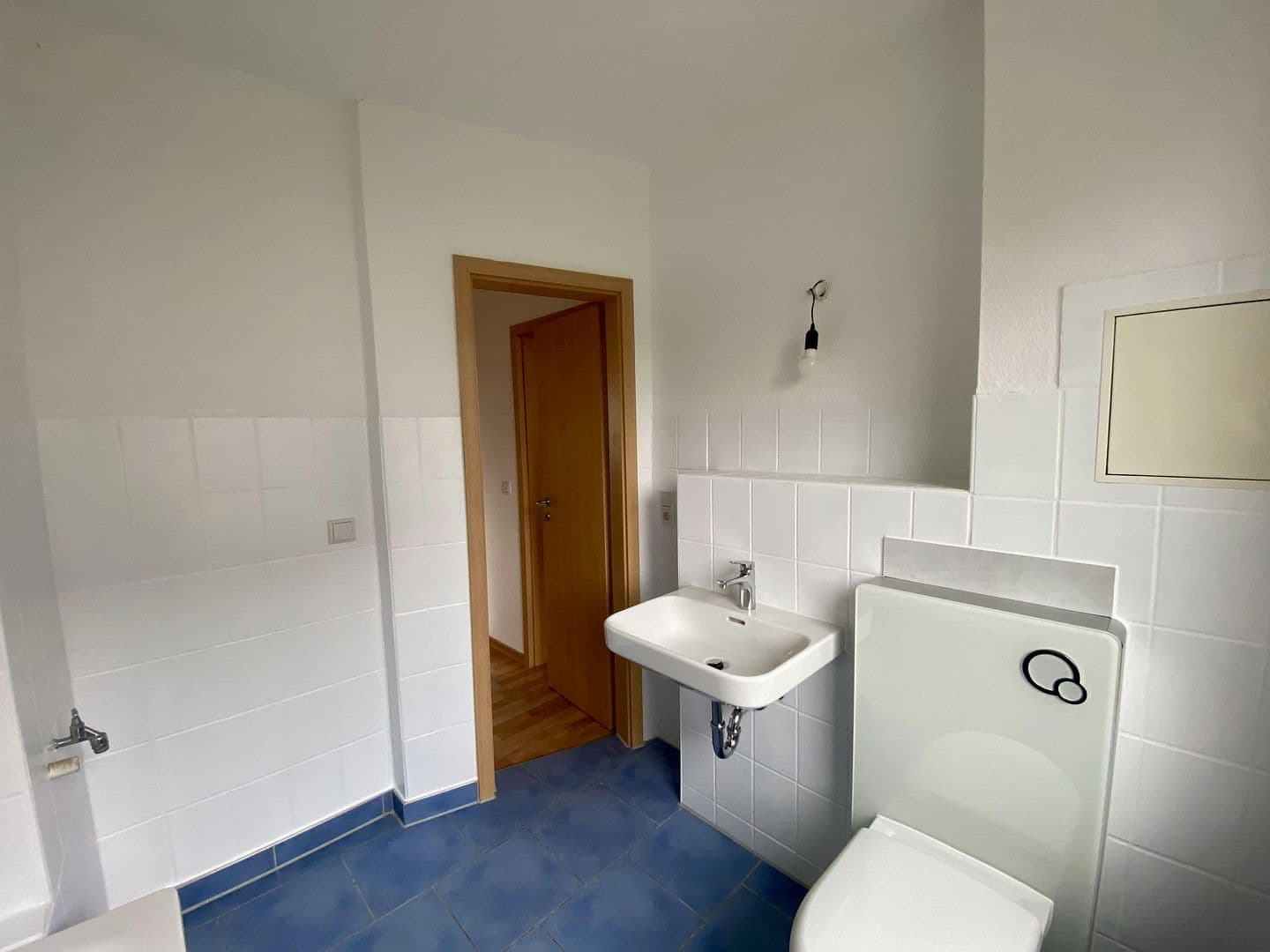 3 bedroom with open-plan kitchen flat to rent, 78 m², Neukieritzsch, Saxony 3 bedroom with open-plan kitchen flat to rent, 78 m², Neukieritzsch, Saxony