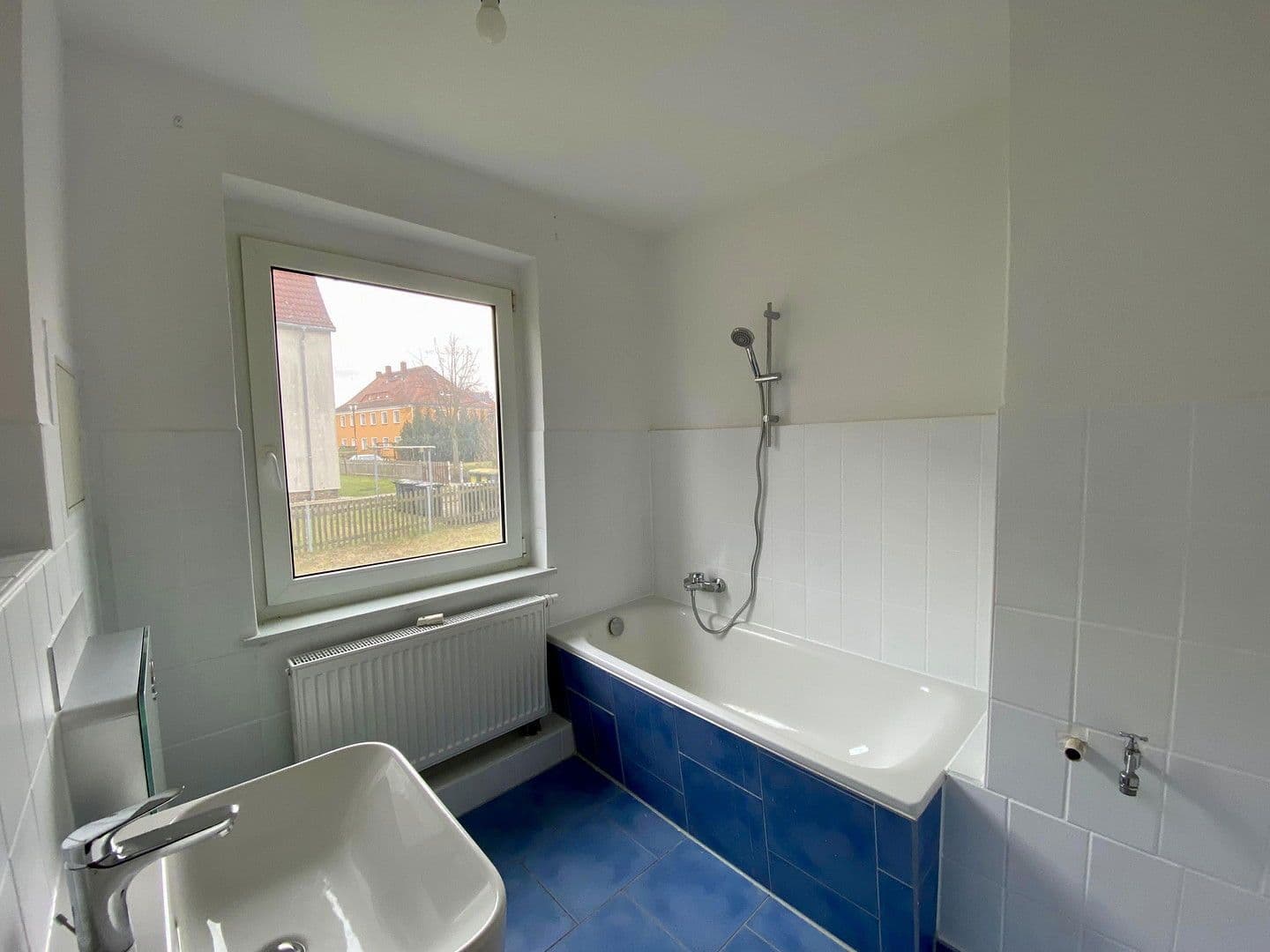 3 bedroom with open-plan kitchen flat to rent, 78 m², Neukieritzsch, Saxony 3 bedroom with open-plan kitchen flat to rent, 78 m², Neukieritzsch, Saxony