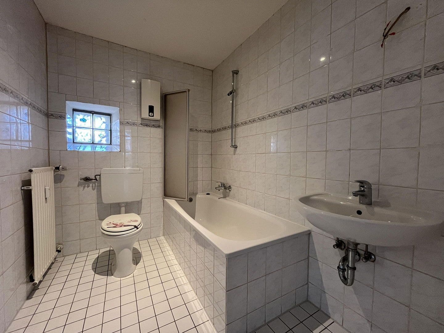 2 bedroom with open-plan kitchen flat to rent, 66 m², Schmiedstraße 24, Oberhausen, North Rhine-Westphalia 2 bedroom with open-plan kitchen flat to rent, 66 m², Schmiedstraße 24, Oberhausen, North Rhine-Westphalia