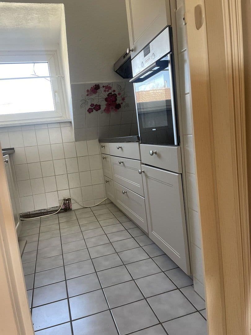 3 bedroom flat to rent, 58 m², Rommerskircherstr X, Köln, North Rhine-Westphalia 3 bedroom flat to rent, 58 m², Rommerskircherstr X, Köln, North Rhine-Westphalia