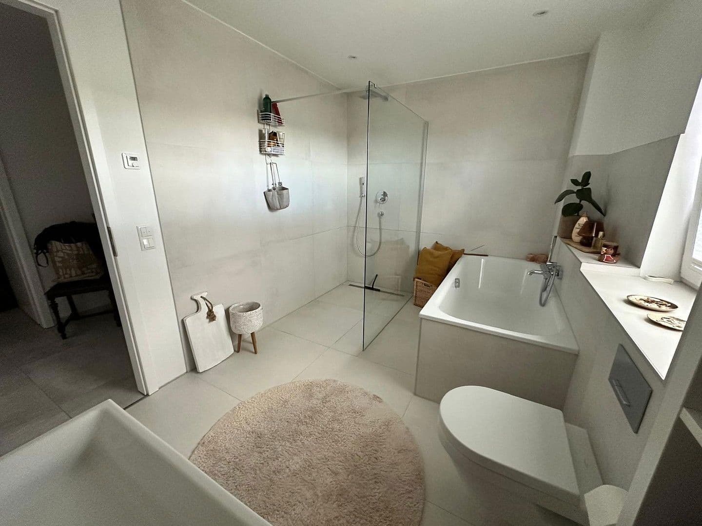 2 bedroom with open-plan kitchen flat to rent, 119 m², Bergheim, North Rhine-Westphalia 2 bedroom with open-plan kitchen flat to rent, 119 m², Bergheim, North Rhine-Westphalia