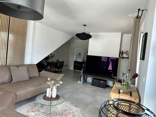 2 bedroom with open-plan kitchen flat to rent, 119 m², Bergheim, North Rhine-Westphalia 2 bedroom with open-plan kitchen flat to rent, 119 m², Bergheim, North Rhine-Westphalia