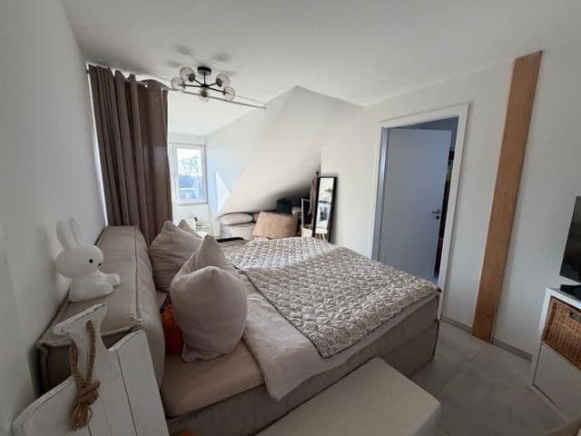 2 bedroom with open-plan kitchen flat to rent, 119 m², Bergheim, North Rhine-Westphalia 2 bedroom with open-plan kitchen flat to rent, 119 m², Bergheim, North Rhine-Westphalia