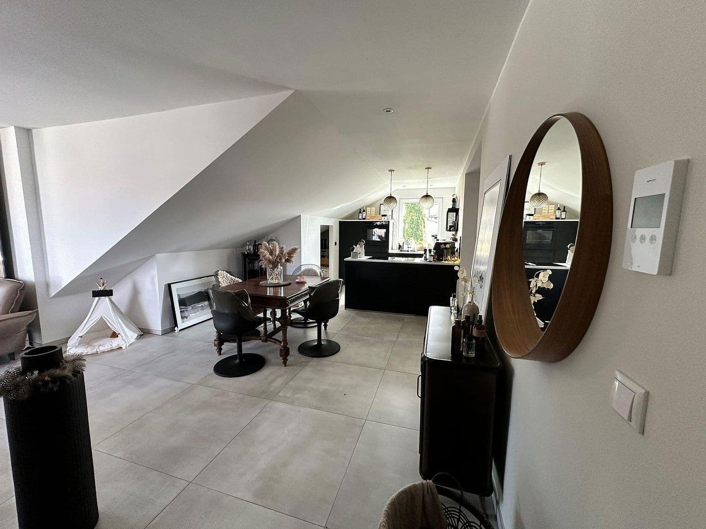 2 bedroom with open-plan kitchen flat to rent, 119 m², Bergheim, North Rhine-Westphalia 2 bedroom with open-plan kitchen flat to rent, 119 m², Bergheim, North Rhine-Westphalia