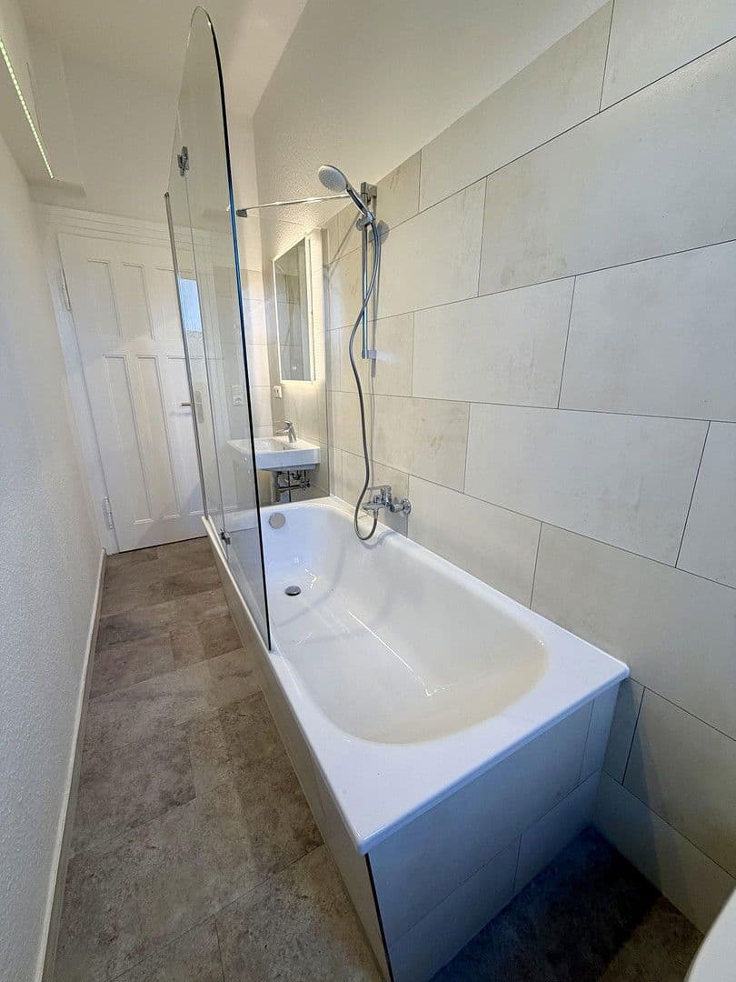 4 bedroom flat to rent, 95 m², Ernst-Kohl-Straße 8, Weimar, Thuringia 4 bedroom flat to rent, 95 m², Ernst-Kohl-Straße 8, Weimar, Thuringia