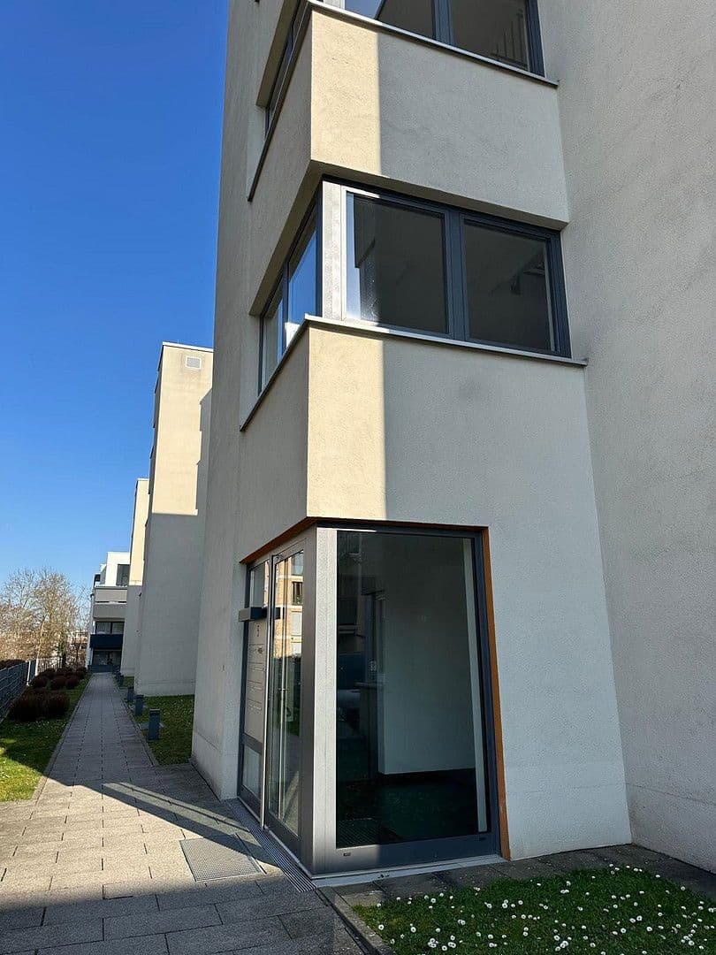 1 bedroom with open-plan kitchen flat to rent, 80 m², Hattersheim am Main, Hesse 1 bedroom with open-plan kitchen flat to rent, 80 m², Hattersheim am Main, Hesse