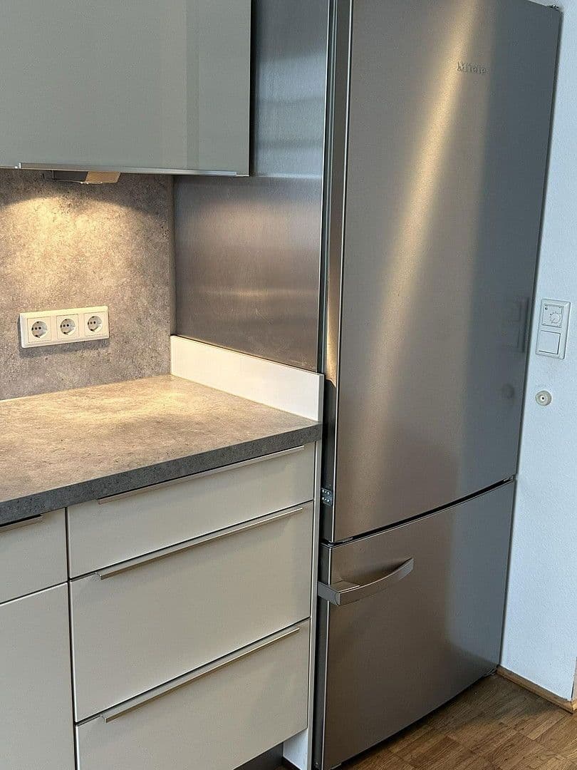 1 bedroom with open-plan kitchen flat to rent, 80 m², Hattersheim am Main, Hesse 1 bedroom with open-plan kitchen flat to rent, 80 m², Hattersheim am Main, Hesse