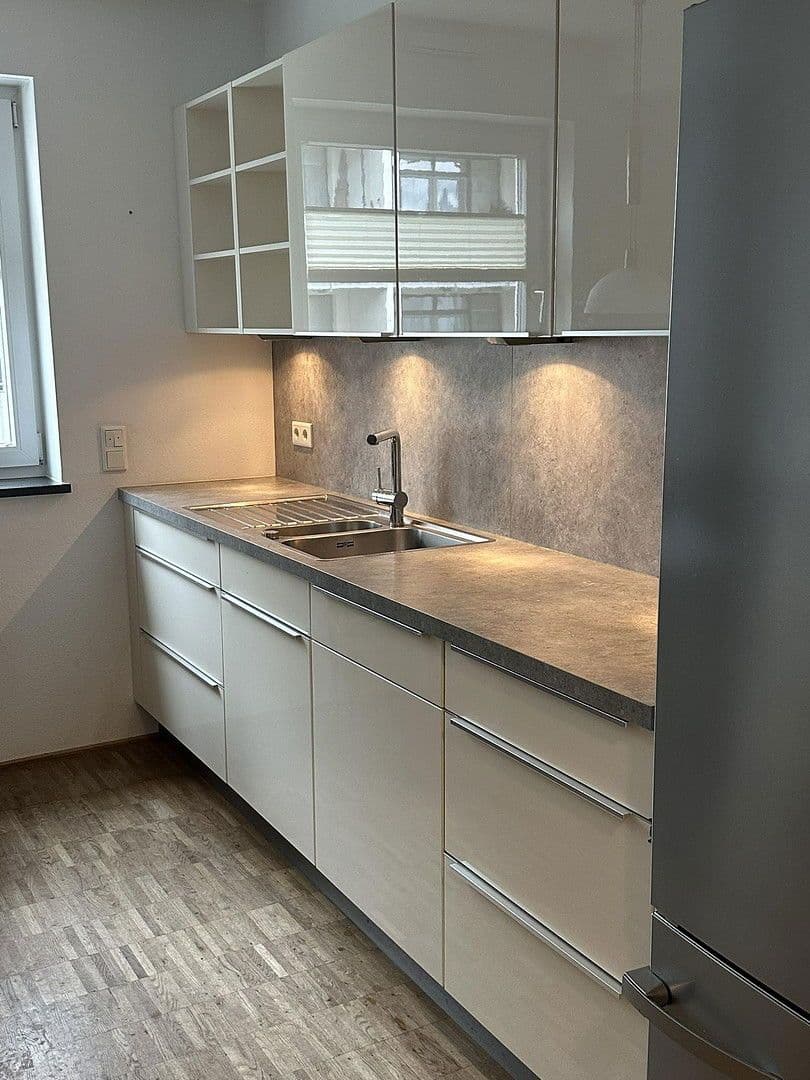 1 bedroom with open-plan kitchen flat to rent, 80 m², Hattersheim am Main, Hesse 1 bedroom with open-plan kitchen flat to rent, 80 m², Hattersheim am Main, Hesse