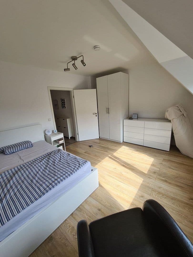 4 bedroom flat to rent, 95 m², Schirmerstr. 11, Düsseldorf, North Rhine-Westphalia 4 bedroom flat to rent, 95 m², Schirmerstr. 11, Düsseldorf, North Rhine-Westphalia