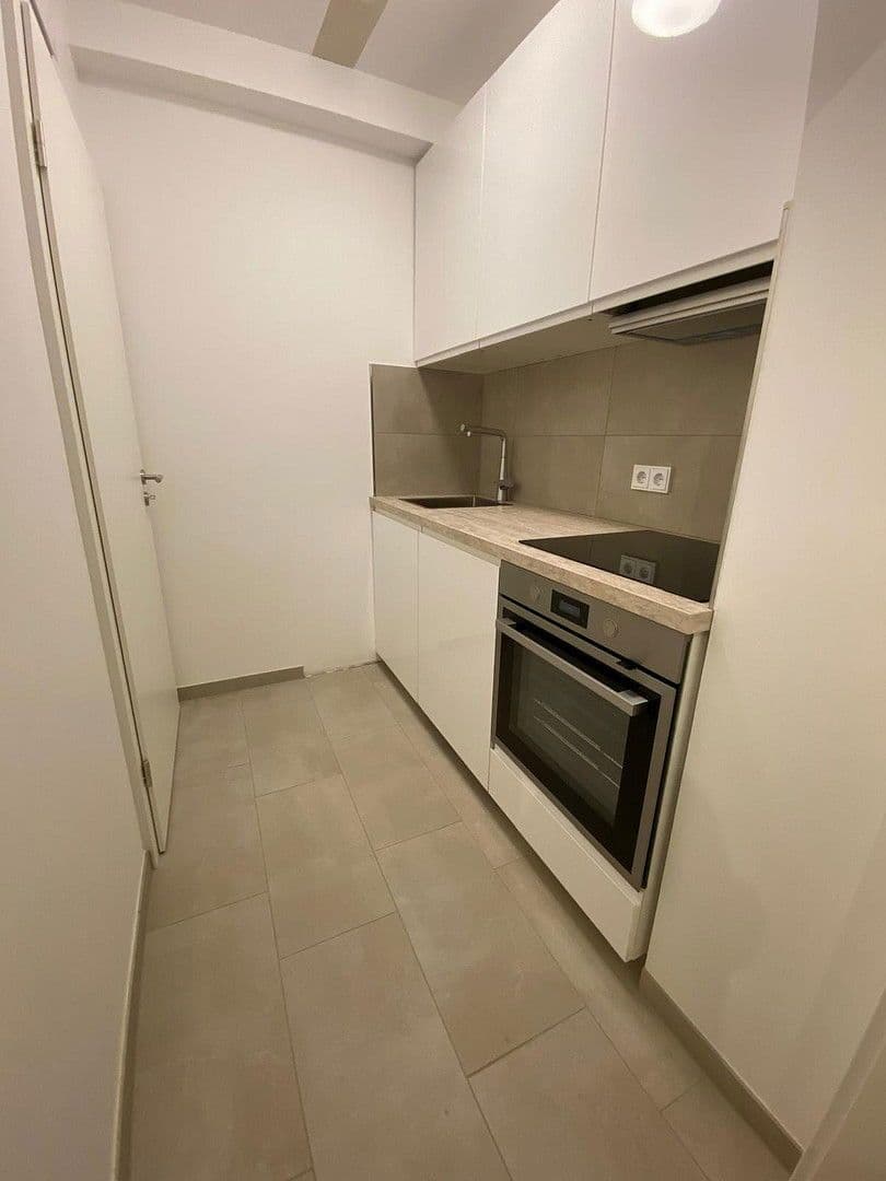 flat to rent, 25 m², Julius-Brecht-Straße 5, Frankfurt am Main, Hesse flat to rent, 25 m², Julius-Brecht-Straße 5, Frankfurt am Main, Hesse