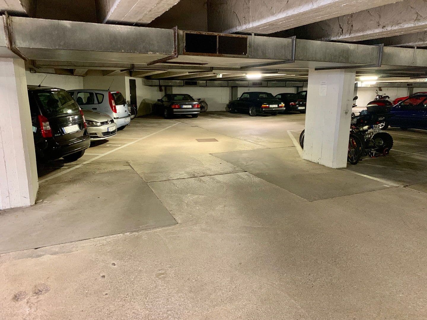 garage to rent, 0 m², Vogelruth, Bielefeld, North Rhine-Westphalia garage to rent, 0 m², Vogelruth, Bielefeld, North Rhine-Westphalia