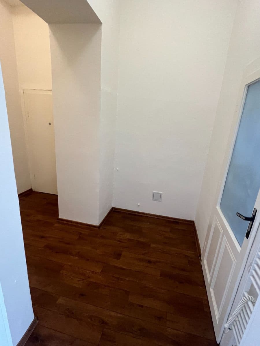 1 bedroom flat to rent, 43 m², třída Kpt. Jaroše, Brno, Jihomoravský Region 1 bedroom flat to rent, 43 m², třída Kpt. Jaroše, Brno, Jihomoravský Region