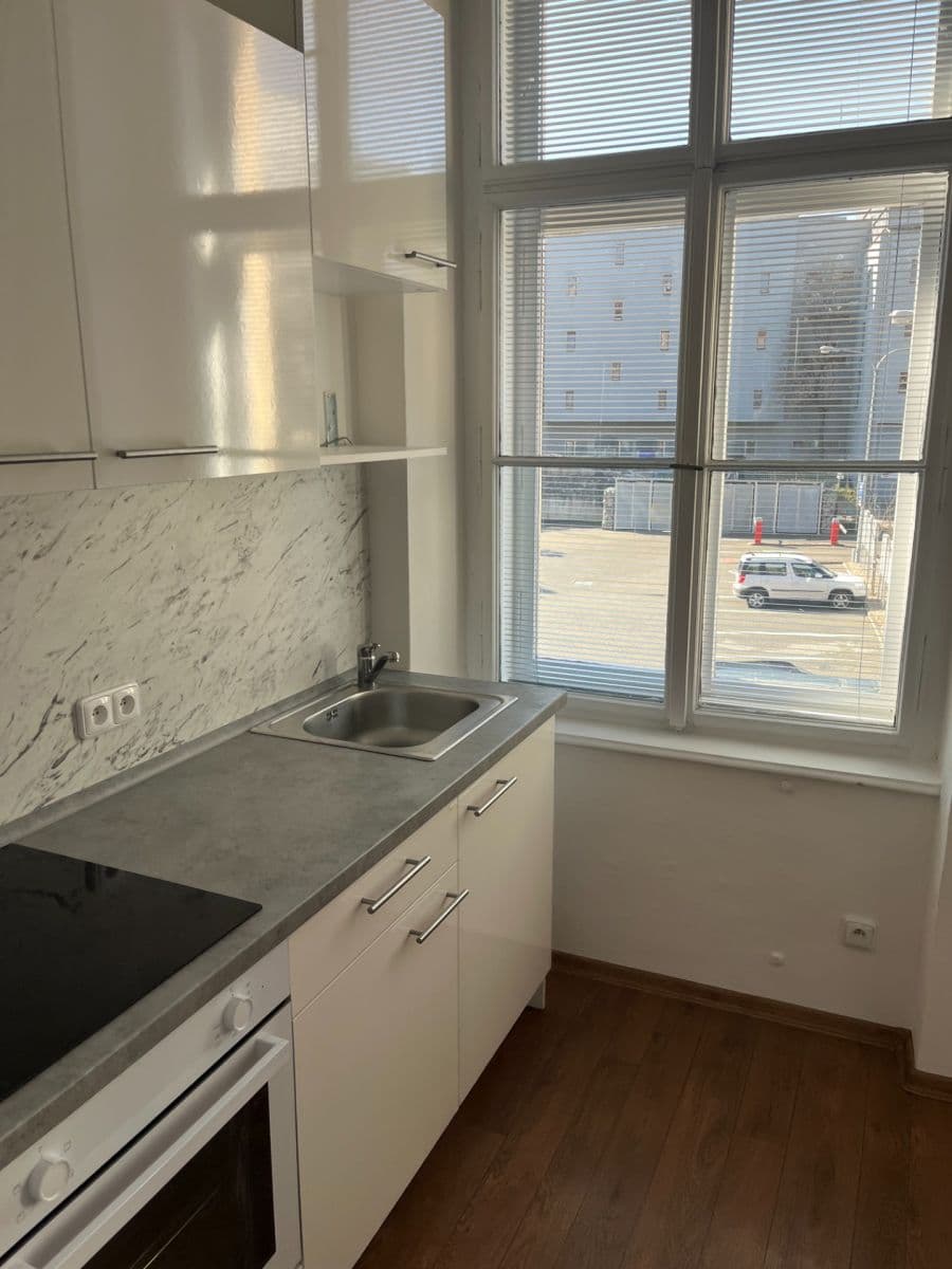 1 bedroom flat to rent, 43 m², třída Kpt. Jaroše, Brno, Jihomoravský Region 1 bedroom flat to rent, 43 m², třída Kpt. Jaroše, Brno, Jihomoravský Region